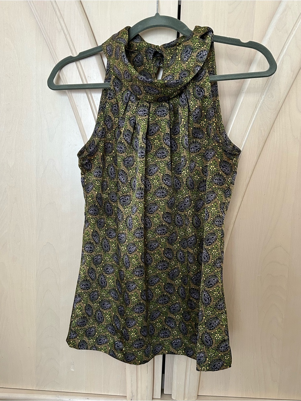 Sleeveless Paisley Button Top — Olive Green